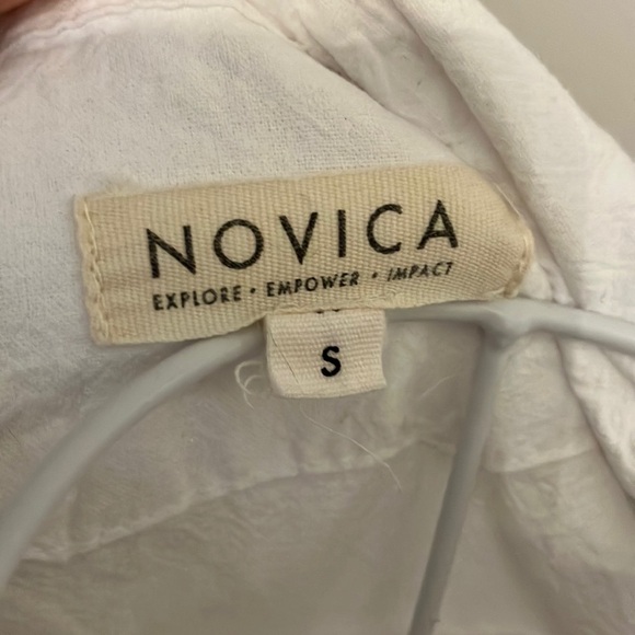 Novica “Lily of the Incas"  White Button-Down Shirt with Embroidery Sz Small - Picture 3 of 8